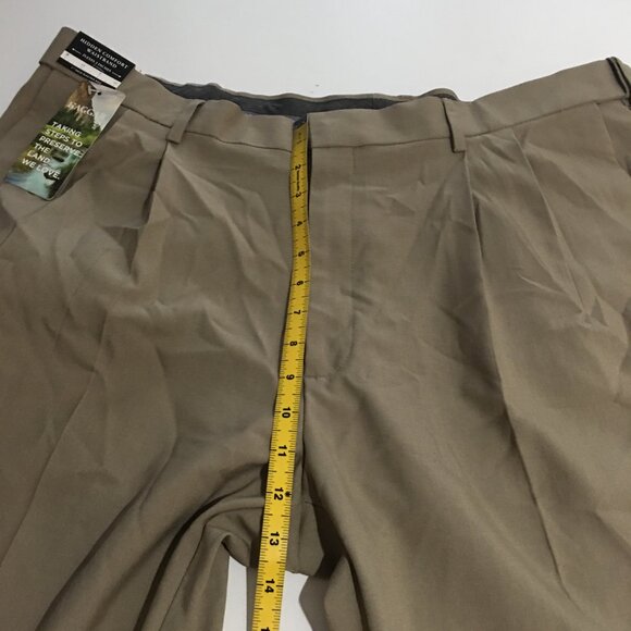 Haggar Classic Fit Dress Pants Premium Comfort Size 40x29 NWT Khaki - Picture 9 of 11